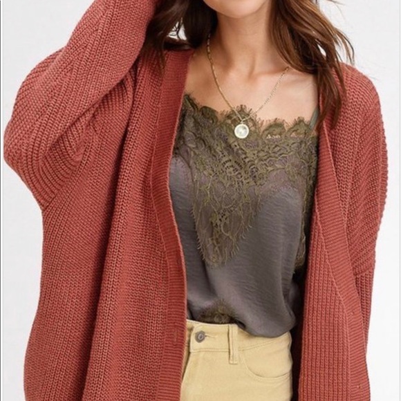 Last 1• Loose Fit Button Down Cardi - Picture 2 of 8